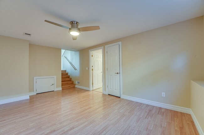 Photo - Cute 3 Bedroom 2 Bathroom Home