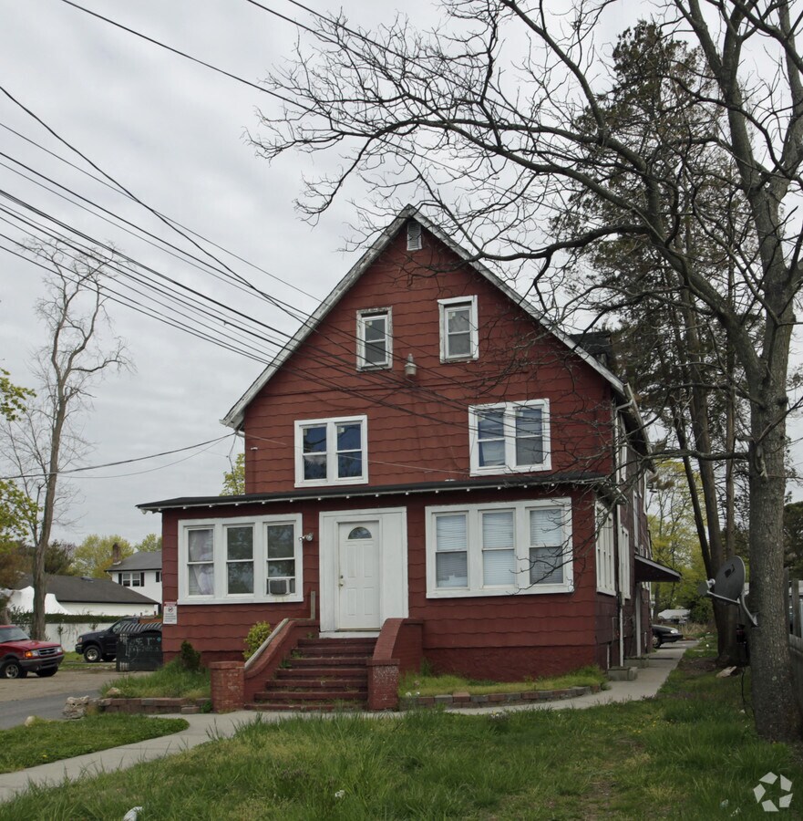 Photo - 1165-1169 Suffolk Ave