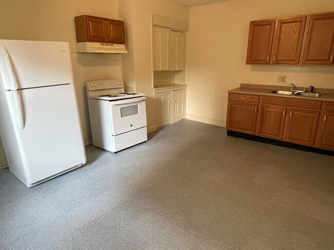 Photo - Alexander  37-39 Boone Unidad 39 Boone St.