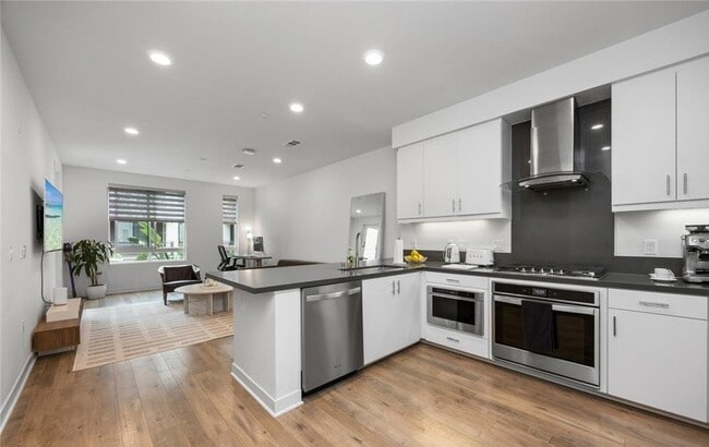 Photo - 2424 Nolita Unit 201