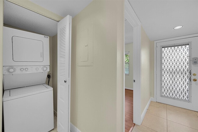 Photo - 1802 Eleuthera Point Unit E2