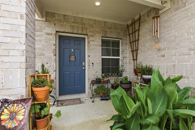 Photo - 19017 Romano Dr
