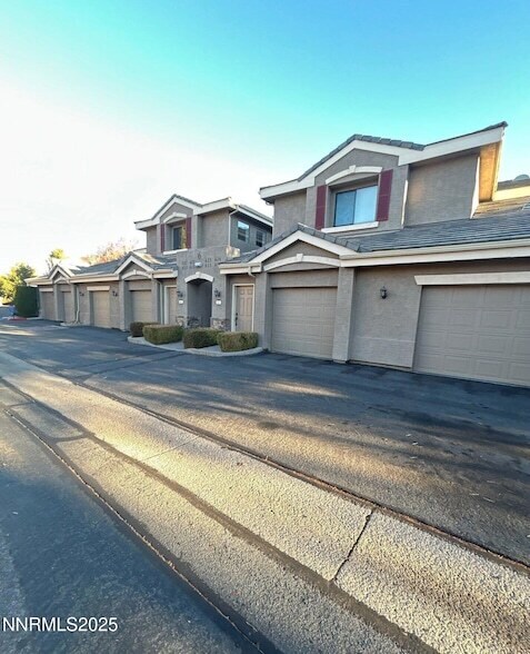 Photo - 900 S Meadows Pkwy Unidad 623