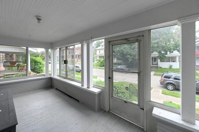 Photo - 457 Alden Ave