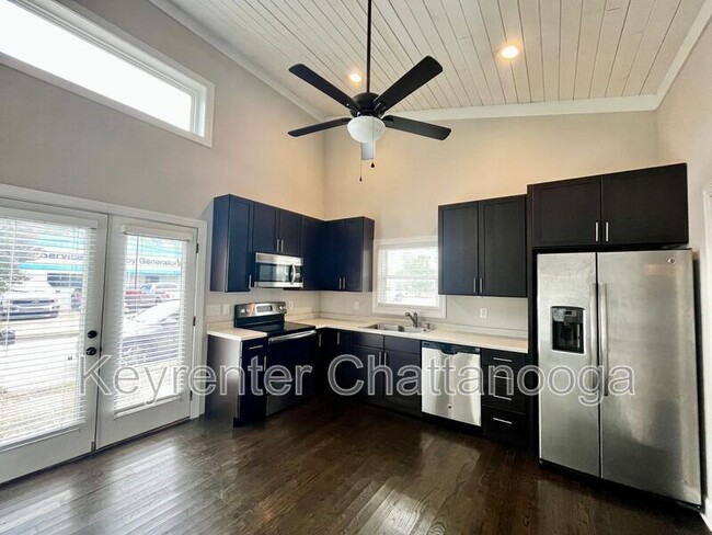 Photo - 407 Spears Ave