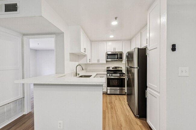 310 South Virgil Ave