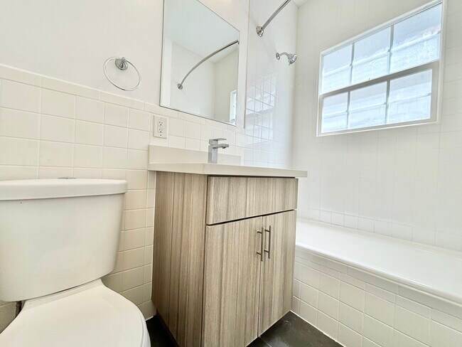 Photo - 1219 N Berendo St Unit 26