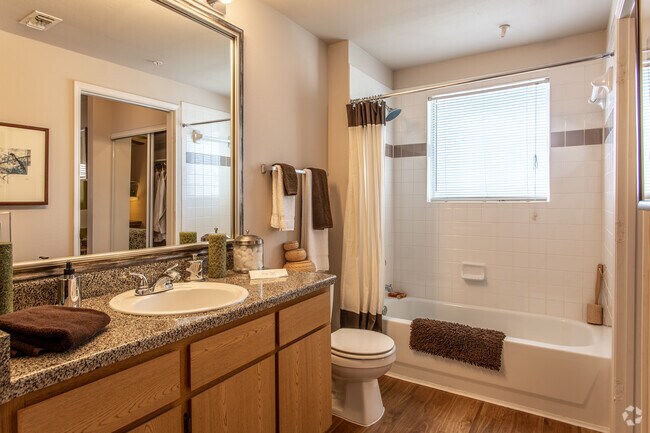 1 Br, Bathroom