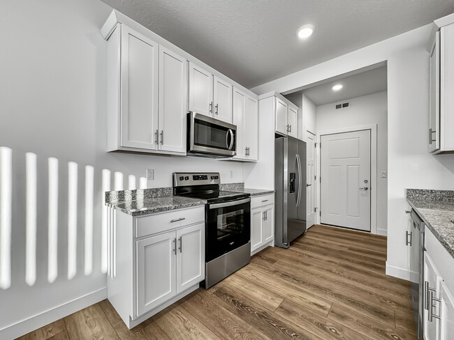 Townhomes at Tanglefoot Crossing
