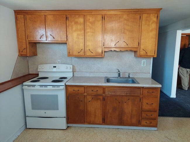 Building Photo - 62 Briarwood Rd Unit #1