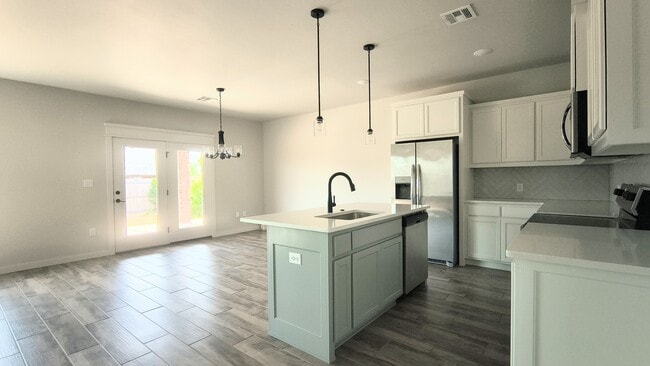 1215 Sierra Ln