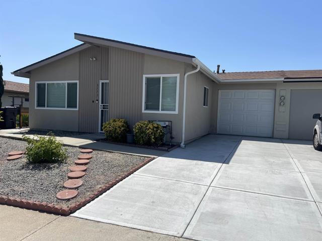 Building Photo - 3773 Gail Dr Rental