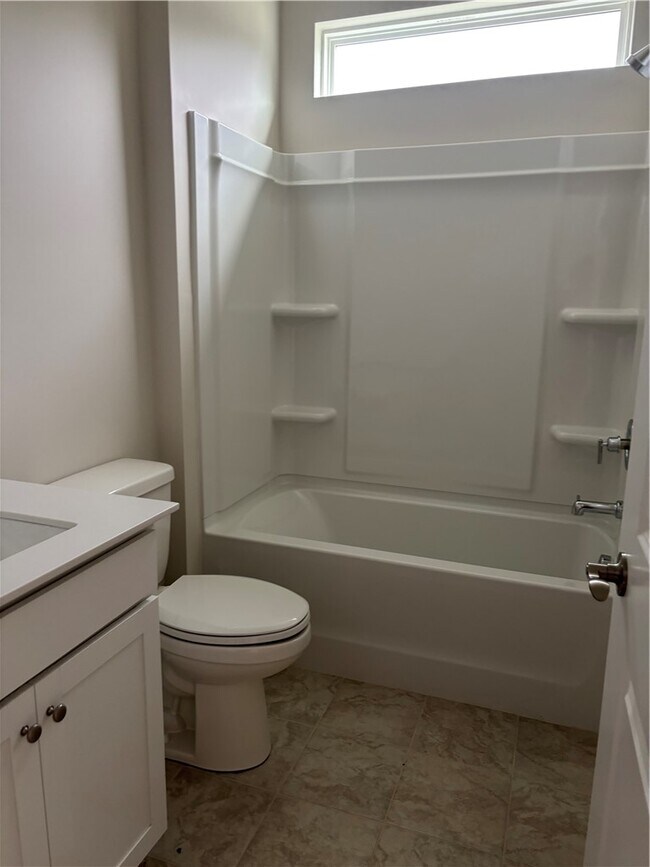 Photo - 102 Penrose Cir