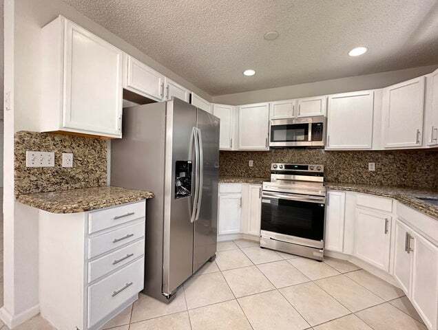 Photo - 703 Crosswinds Dr