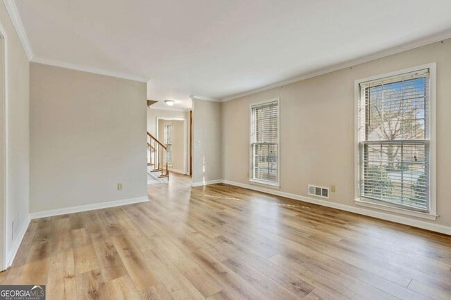 Photo - 4365 Burnleigh Chase NE