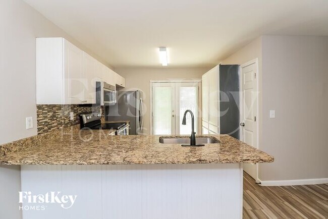 Photo - 306 Edge Hill Ct