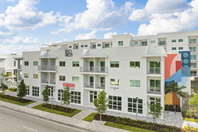 Deco Green Building 4