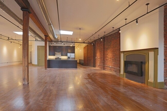 Photo - 144 Lincoln St Unidad 6