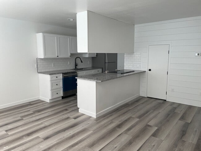 1206 W Columbia Ave Unit B