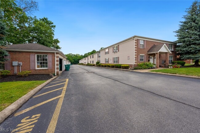 Photo - 11531 Riverview Ct Unit 13