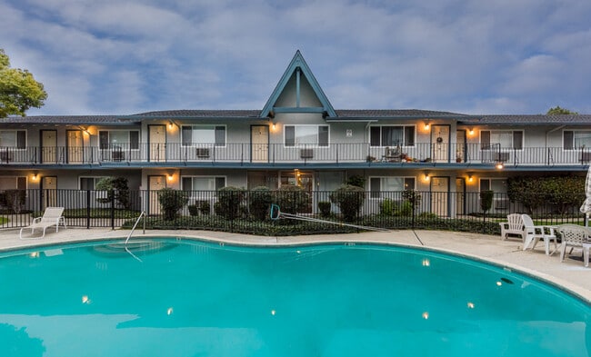 Building Photo - Campbell House