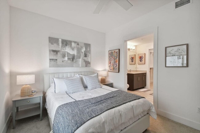 1889 N Tamiami Trl Unit SI FL1-ID1590863P