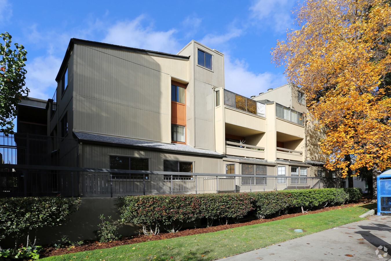 Photo - Sutter Place Condominiums
