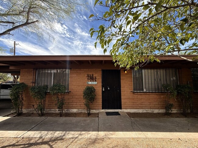 Available Now! - Available Now! Apartment Unit 1655