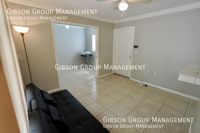 Photo - 528 SW 5th Ave Unit 3