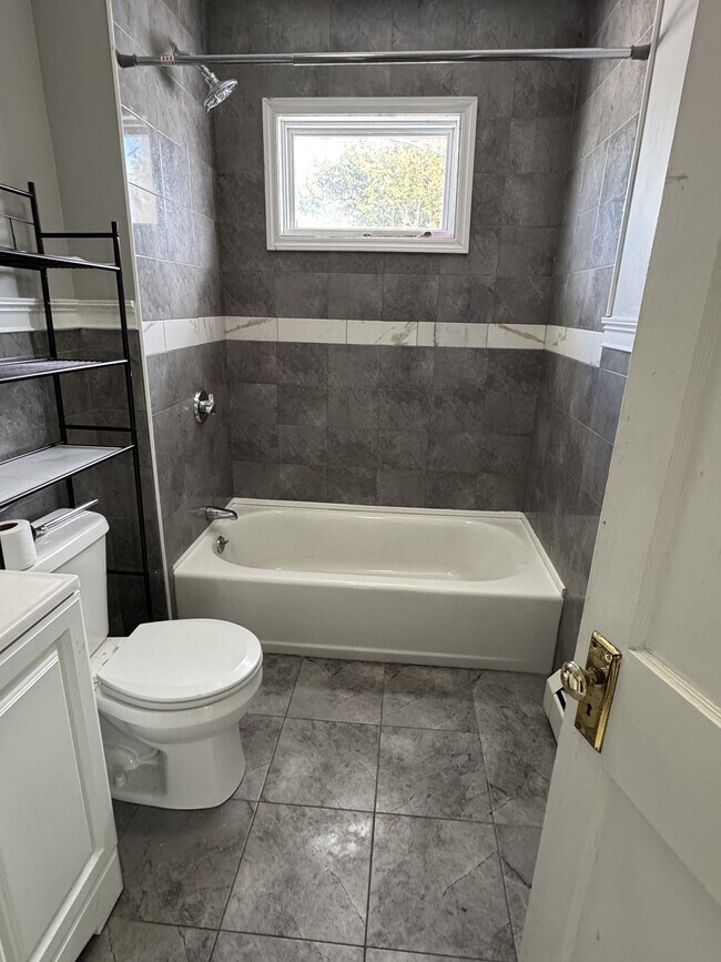 18 Lamoille Ave Unit Floor 2