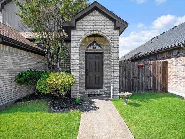 Photo - 2409 Baretta Dr