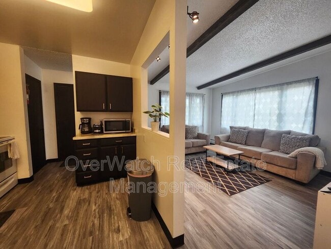 Building Photo - 3105 W 33rd Ave Rental