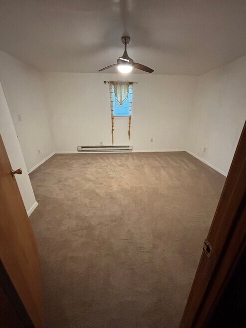 7407 Orcutt Ave