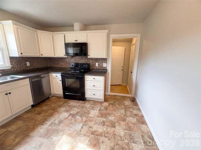 Photo - 120 Sunset Ln