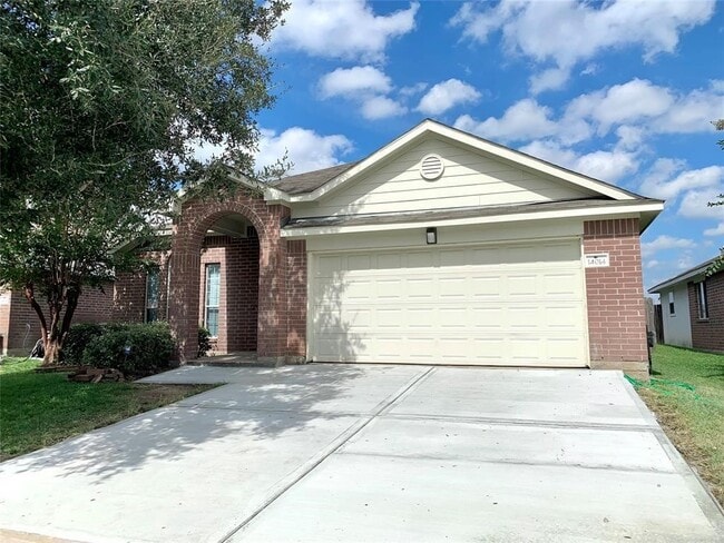 Photo - 14014 Magnus Ln