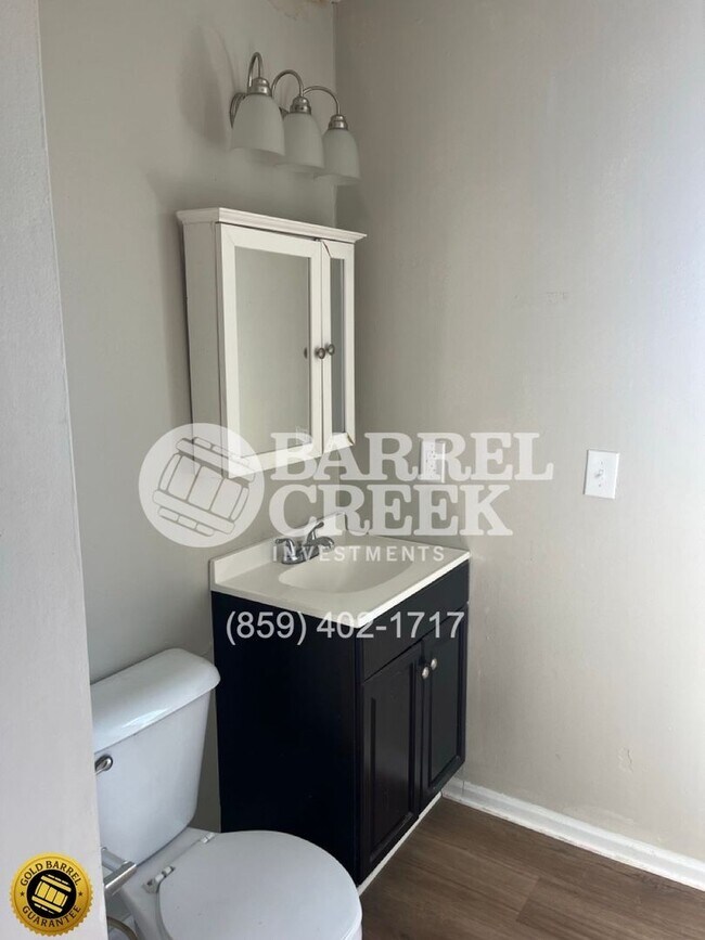 Photo - 508 N Main St Unidad 2