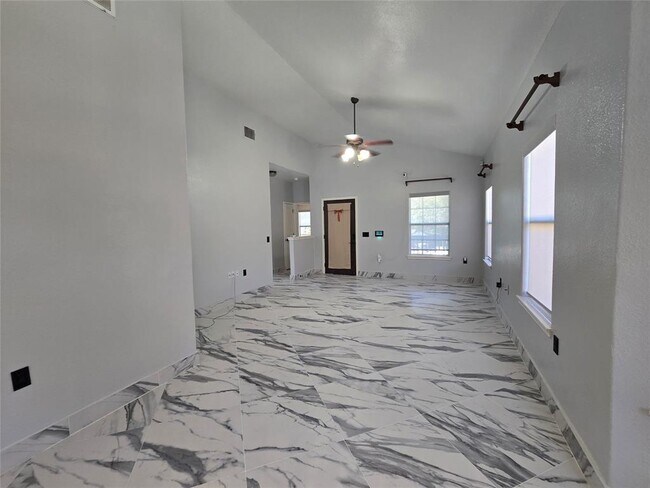 Photo - 7013 Marejada Dr