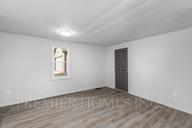 Photo - 3 Bed Home with Basement & Off-Street Parking – $1,395/mo