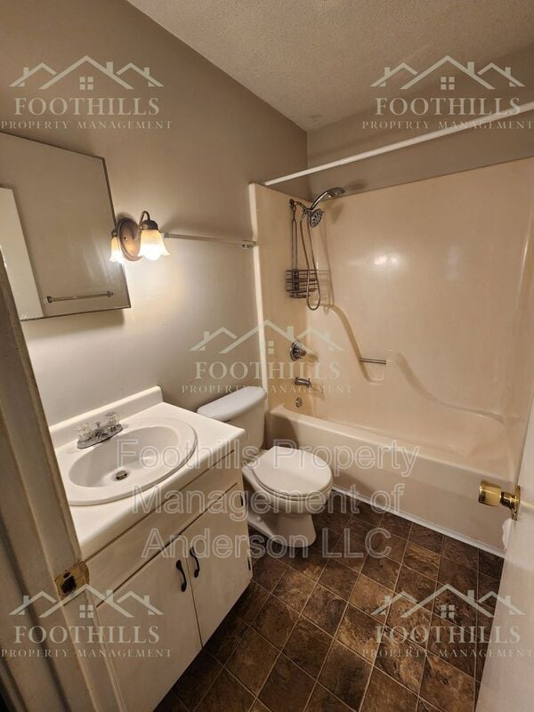 Photo - 305 Green Forest Dr