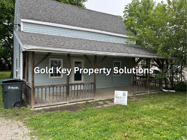 Building Photo - MUNCIE 3 BR 1 BA House with Central Air (NO SECTION 8)