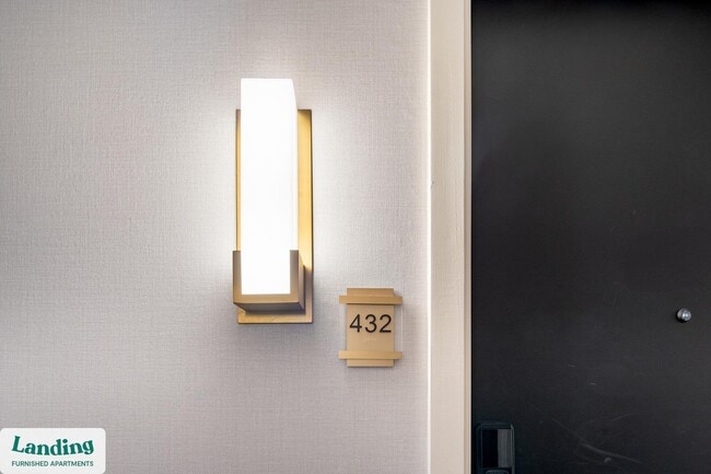 Photo - 933 McGee St Unit 2-222.1411672