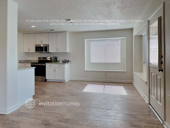 Photo - 28631 Hidden Lake W