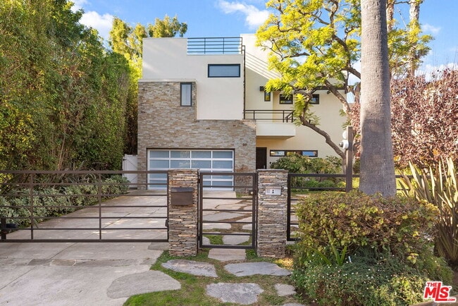 Building Photo - 215 S Anita Ave