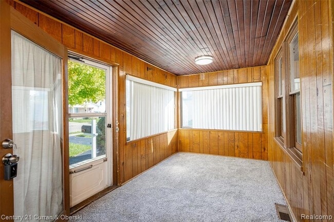 Photo - 26361 Parkington St