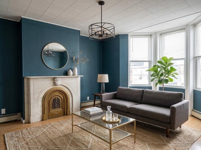 Building Photo - 23 Poplar St Unit 2