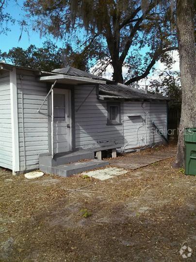 Building Photo - 114 N Chester St Rental