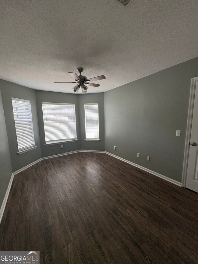 Photo - 112 Boxwood Ct