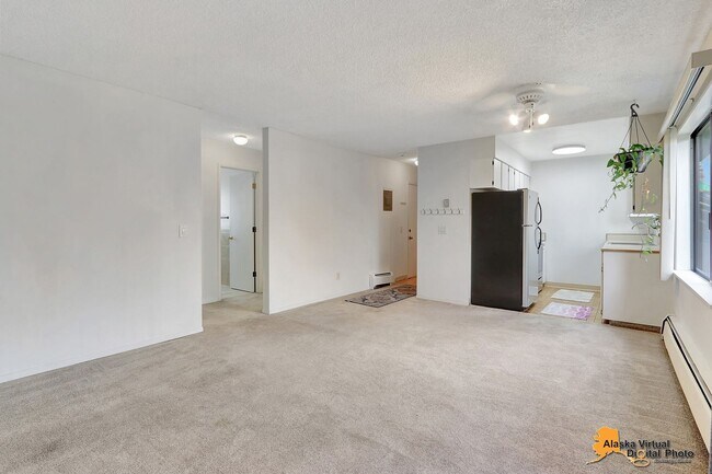 Photo - Top Floor End Unit Condo* Pet Friendly, Pr...