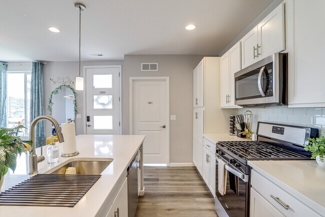 Photo - 5305 E 63rd Pl