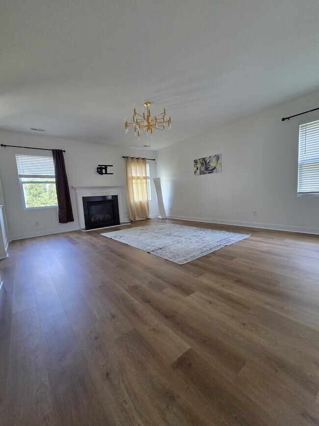 Photo - 8312 Compton Acres Ln